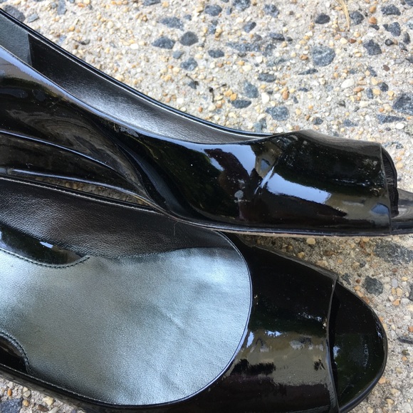 Cole Haan Air Tali 8B Black Patent Leather  Wedge - Picture 3 of 8